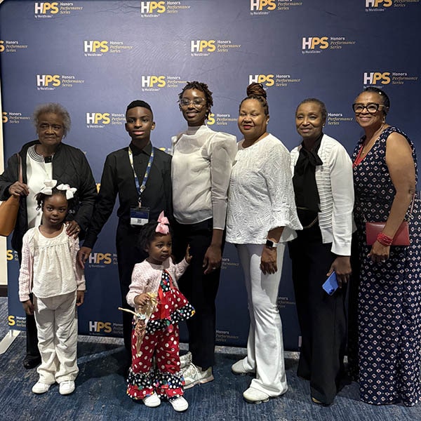 hps-family-nyc-ms-img2-600x600-min